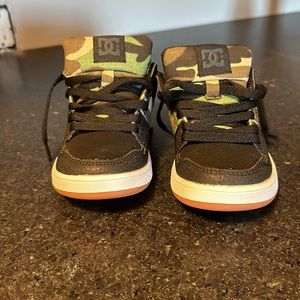 DC Cure Low Top Skate Shoes